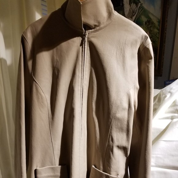 SOLD suit soft leather &silk light coffee JACKET /SKIRT - Picture 6 of 16